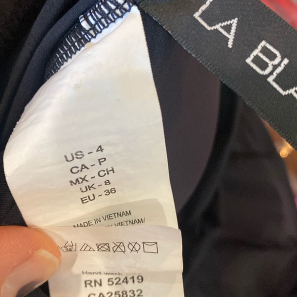 La Blanca Island Goddess One Piece High Neck Key hole Modest Black US 4 NWT - Picture 7 of 9